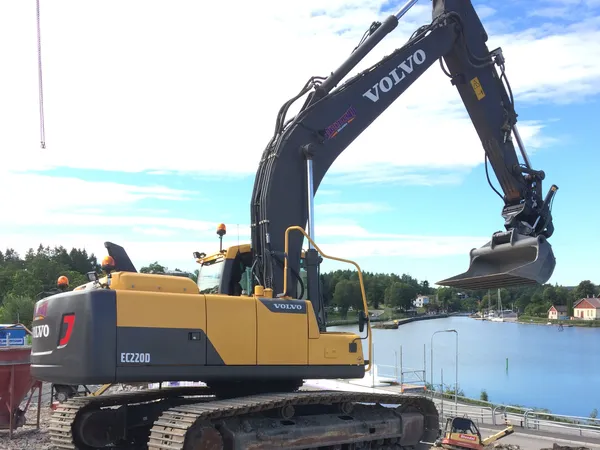 Volvo EC 220 DL